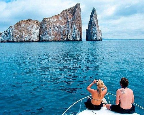 galapagos islands hiking tours