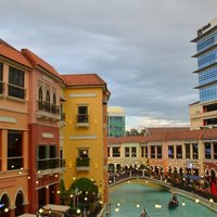 Venice Grand Canal Mall (Taguig City): All You Need to Know