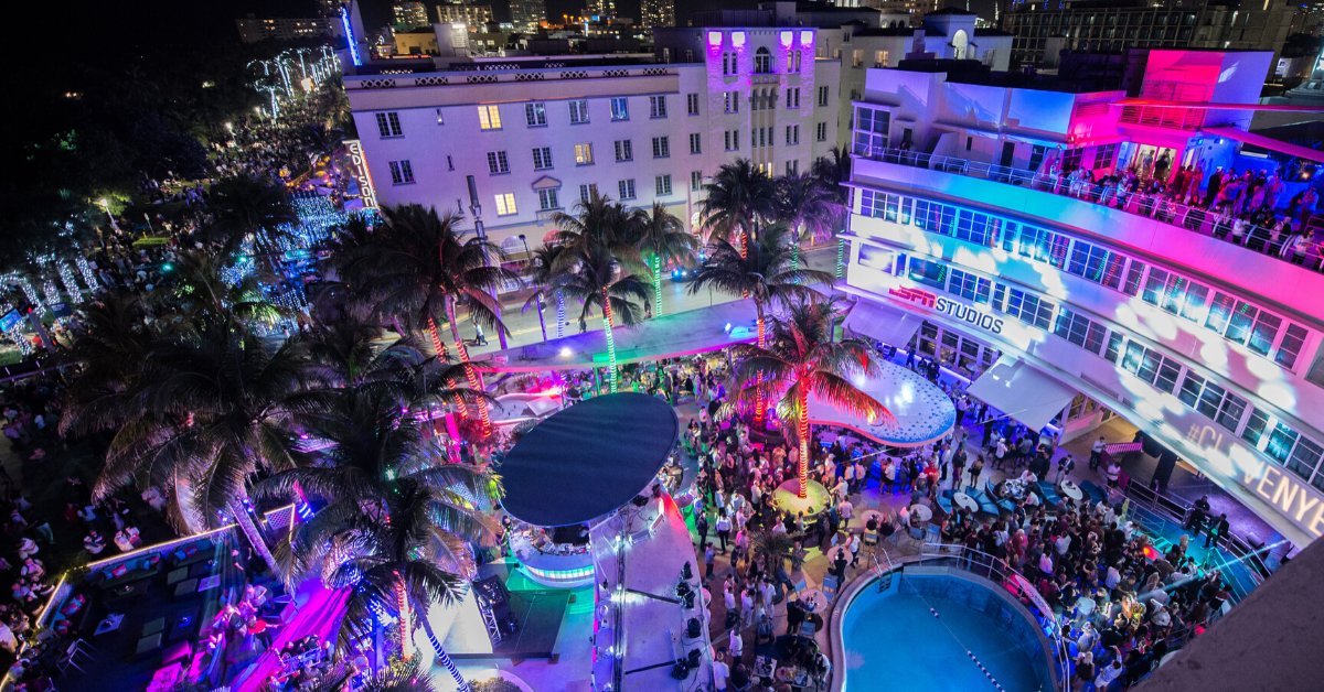 Pool party em Miami Beach - 2021