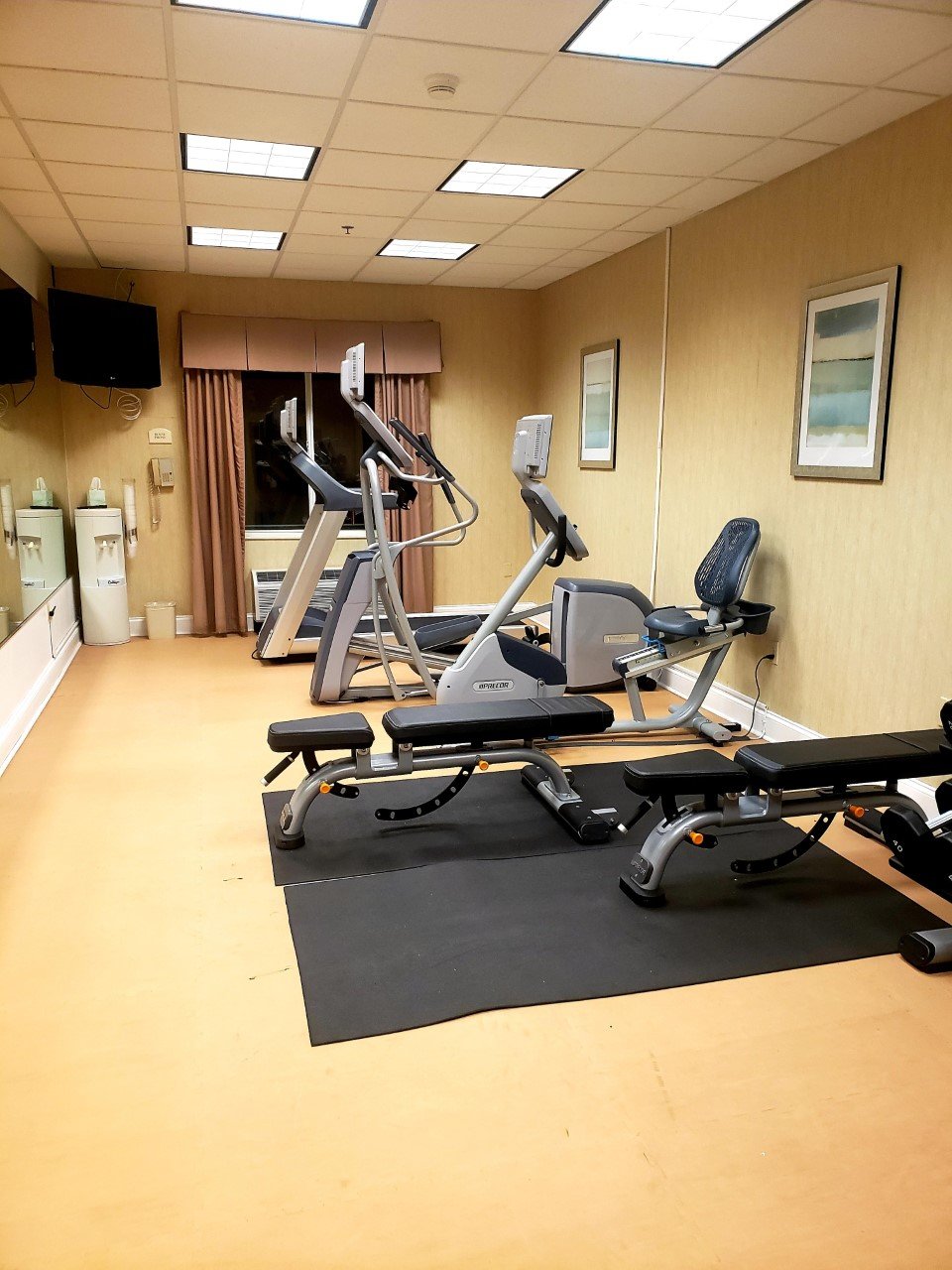 Hotel photo 8 of Holiday Inn Express & Suites Bluffton @ Hilton Head Area, an IHG hotel.