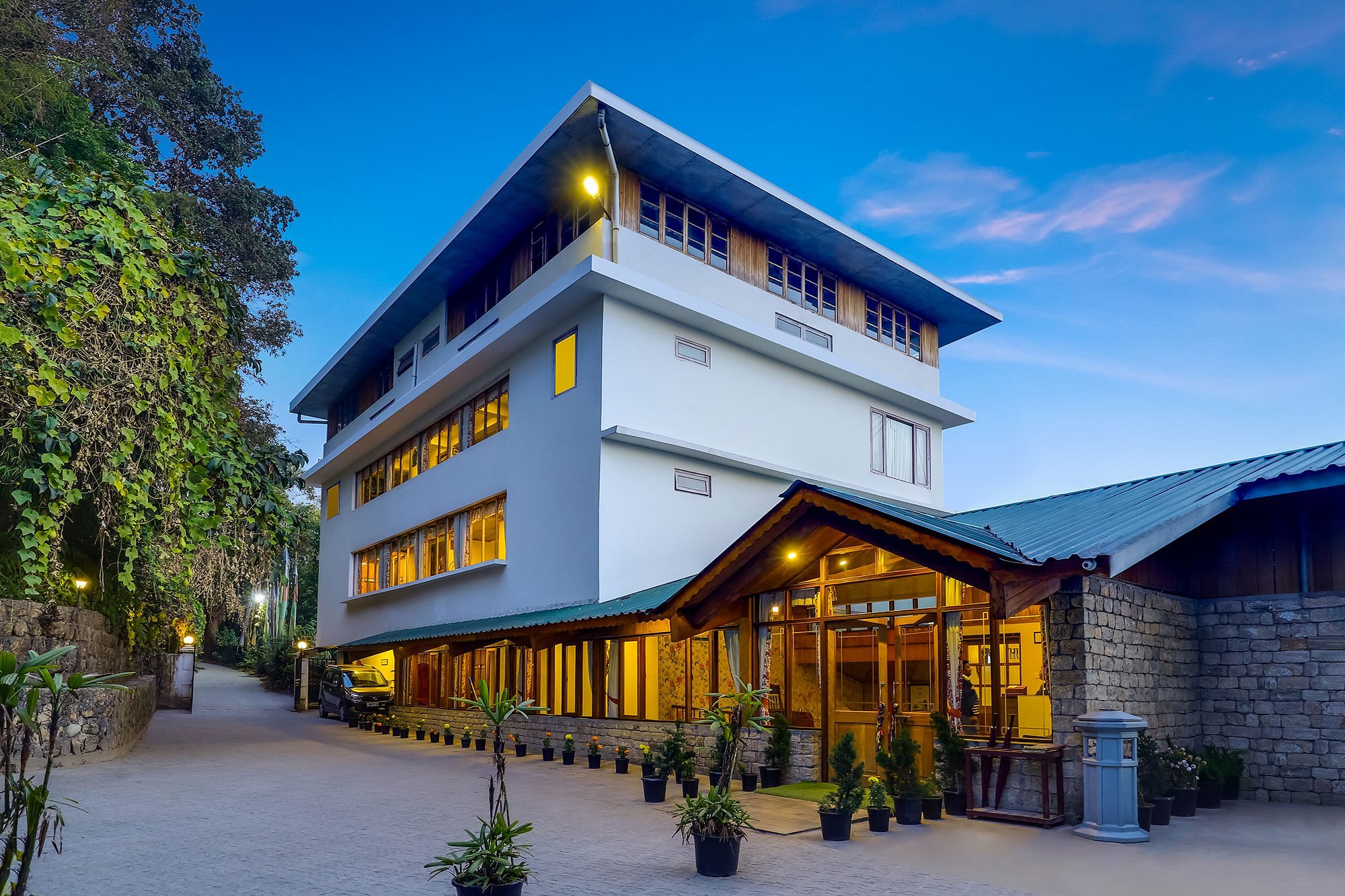 Summit Namnang Courtyard & Spa, Gangtok image