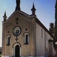 Facciata con pinnacoli !