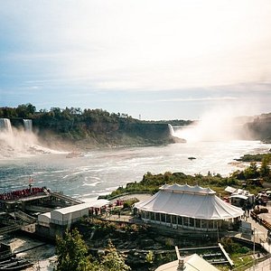 SVP Sports - Lundy's Lane Niagara Falls