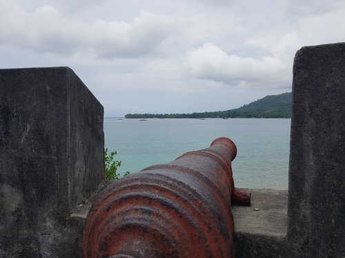 Maluku review images