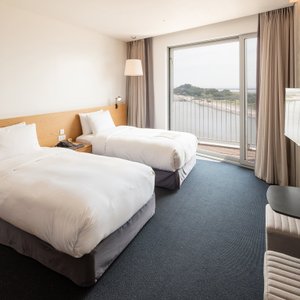 Guest room