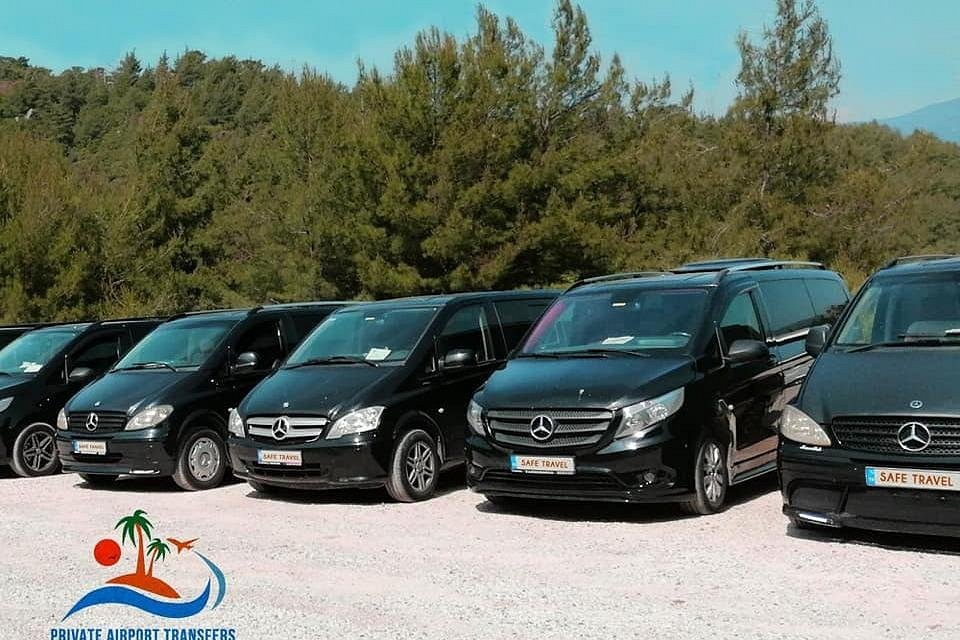 Mercedes Viano – Atlantix Travel