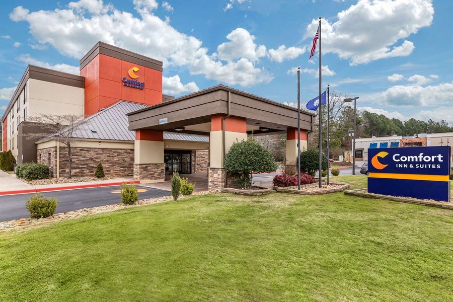 COMFORT INN & SUITES- CLEMSON UNIVERSITY AREA $76 ($̶1̶0̶9̶) - Updated