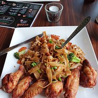 Pat Siuw mit Chicken Wings