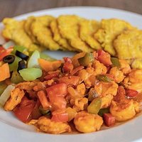 shrimp and patacones