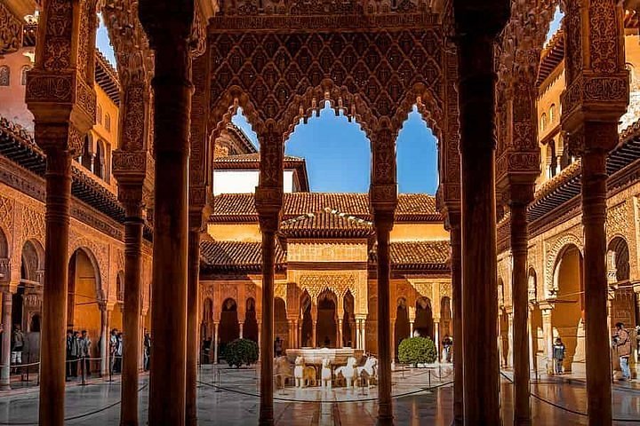Private geführte Tour durch die Alhambra und das Generalife in Granada 2024  (Tiefpreisgarantie)