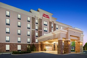 Hampton Inn & Suites Roanoke Airport in Roanoke, image may contain: Hotel, Inn, Office Building, Condo