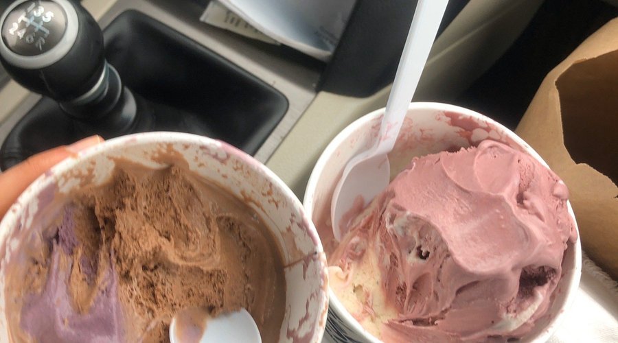 Blueberry chocolate and black raspberry vanilla hard ice cream! Fielder’s choice really be coming in clutch for being opened during these dire times. #turningthatfrownupsidedown