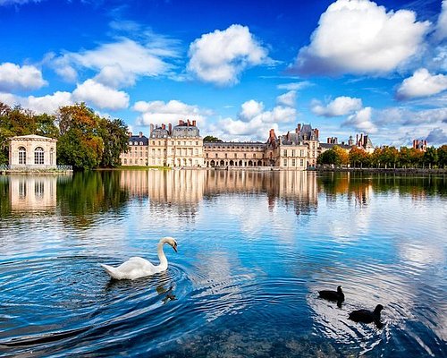 Full day tour to Fontainebleau, Barbizon and the Courances castle