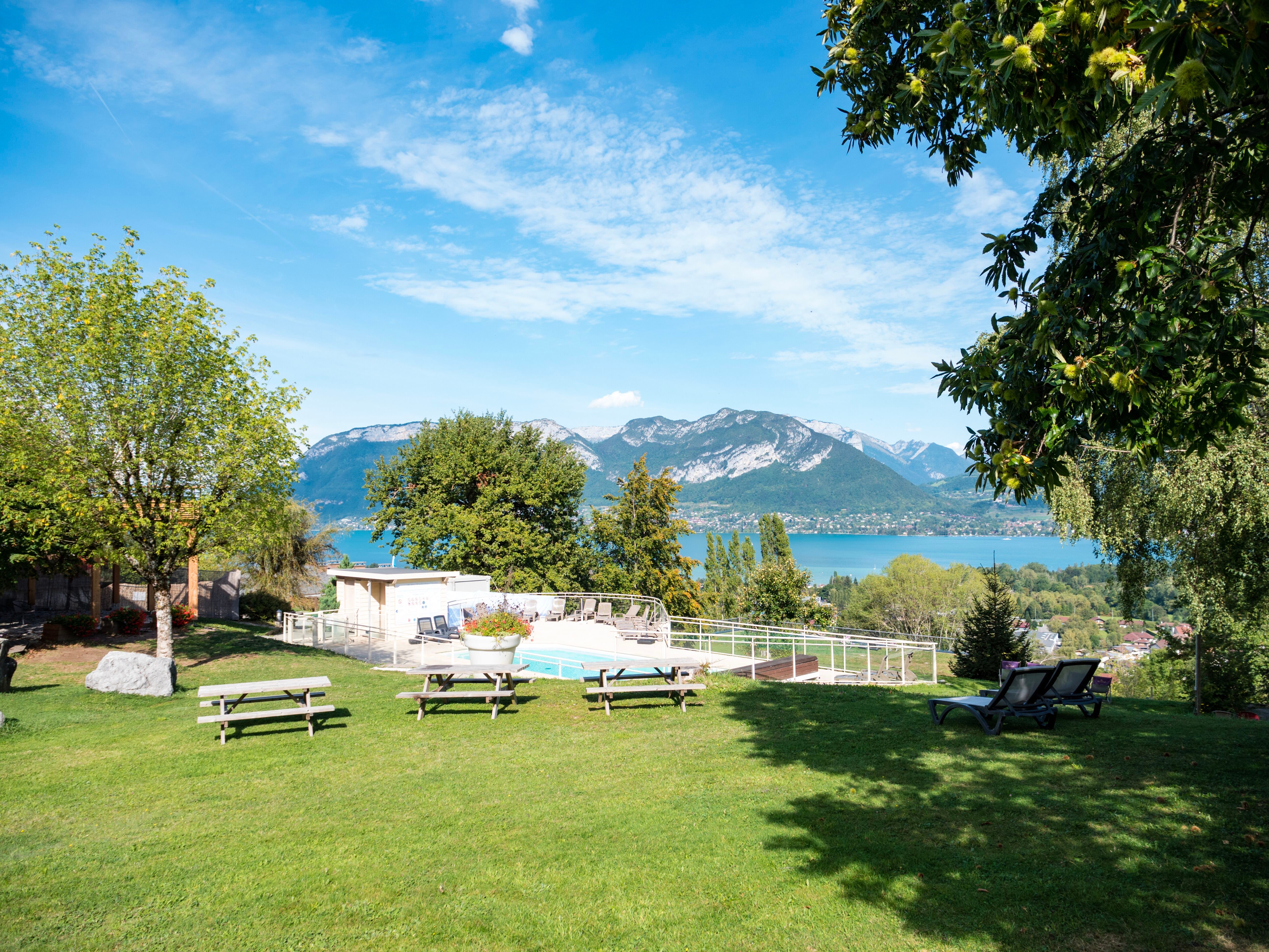 Les Balcons Du Lac D'Annecy B&B (Sevrier, France) : Tarifs 2021 Mis à ...