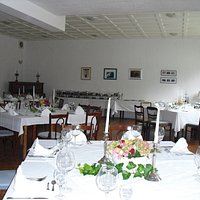 für geschlossene Gesellschaftsfeier bis ca. 40 Personen ist der Saal bestens geeigent