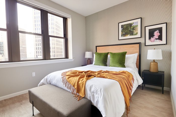 Kasa Cadillac Square Detroit Rooms: Pictures & Reviews - Tripadvisor