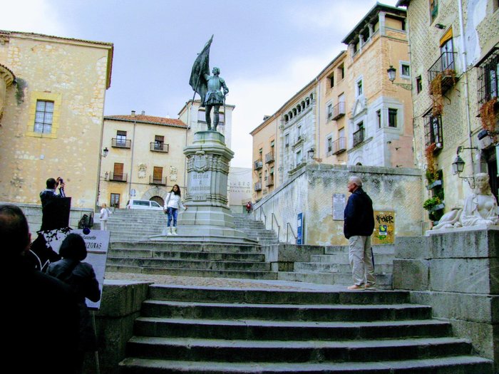 Imagen 9 de Monumento a Juan Bravo