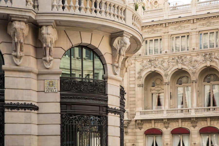 Four Seasons Hotel Madrid Updated 21 Prices Reviews Spain Tripadvisor