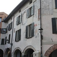 Fontanella pubblica e contesto
