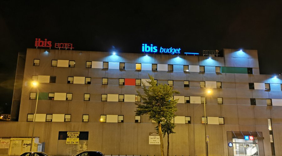 The IBIS budget doesn`t usually impress with its exterior.