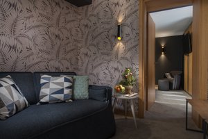 Room & Suite