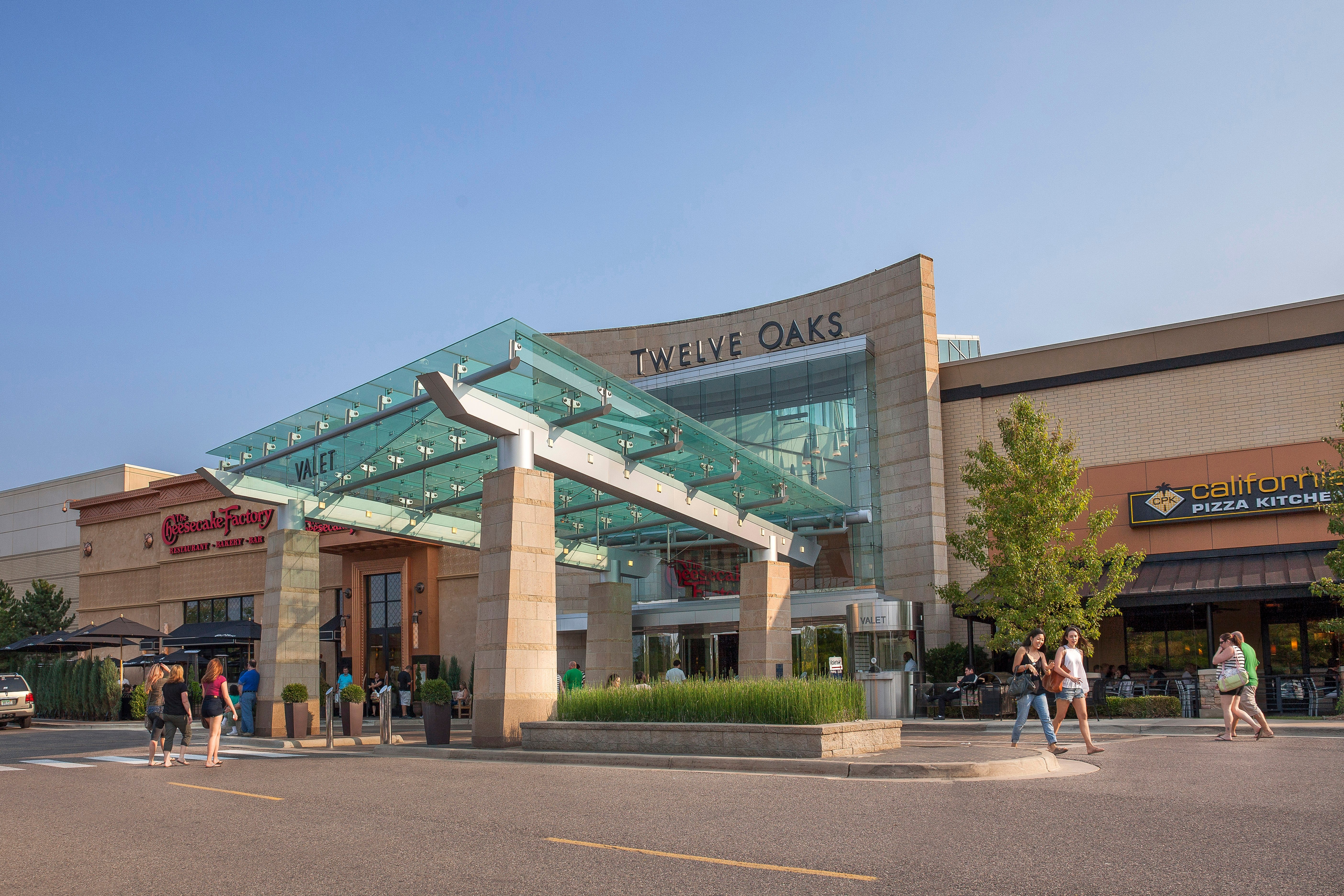 Shoe stores in hot sale twelve oaks mall