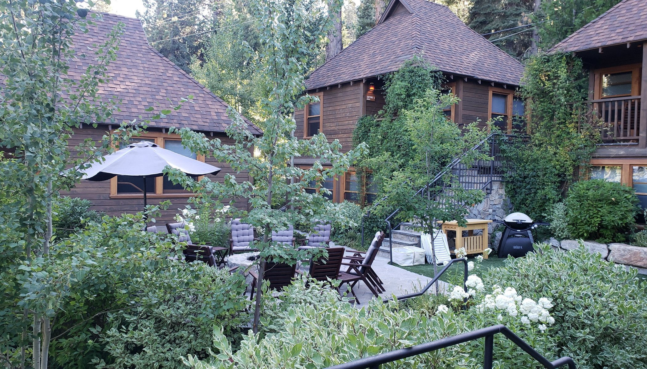 Cedar Crest Cottages by null