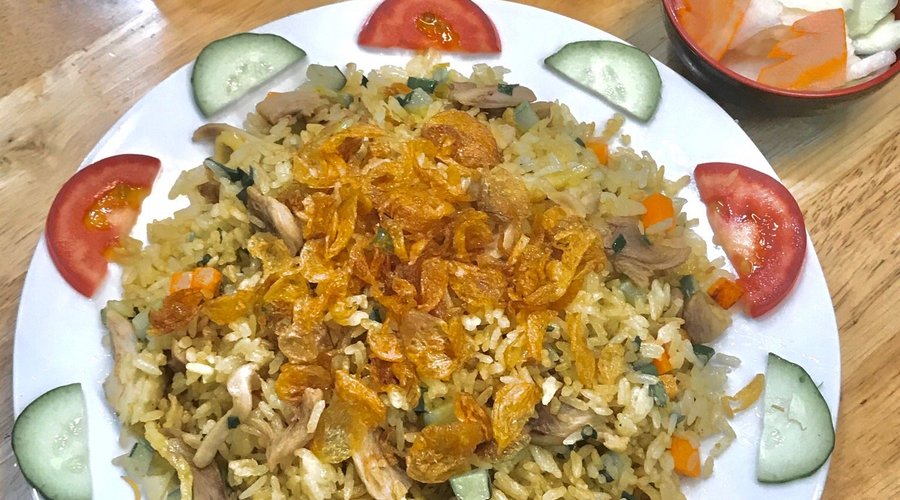 cơm rang gà - chicken fried rice