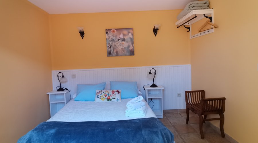 Estancia Familiar:Habitación con cama de matrimonio