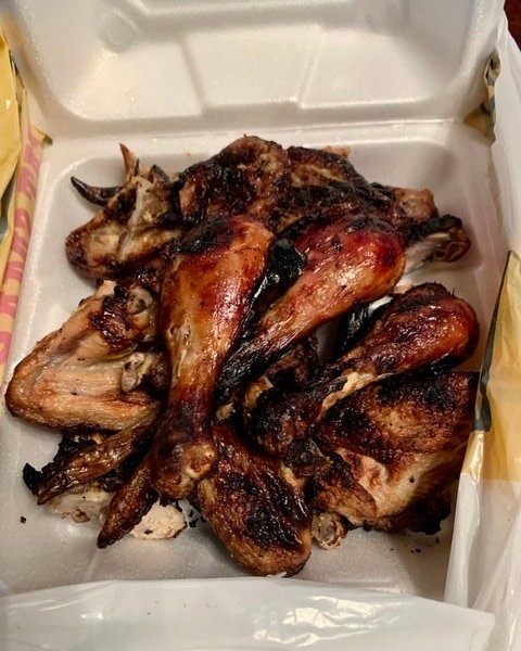 클리어워터 비치 플로리다, 26988 US Highway 19 N에 있는 Yayas Flame Broiled Chicken 근처 음식점