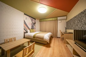 Room & Suite