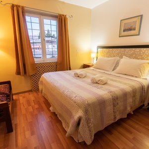 HABITACIÓN DOBLE