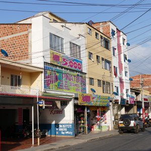 Hotel Giron Plaza 