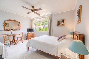 Room & Suite