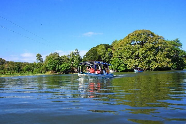 granada boat trip