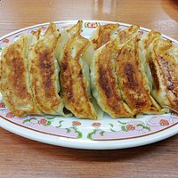 定番の餃子がうまかった