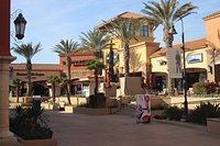 Desert Hills Premium Outlets, 48400 Seminole Dr, Cabazon, CA