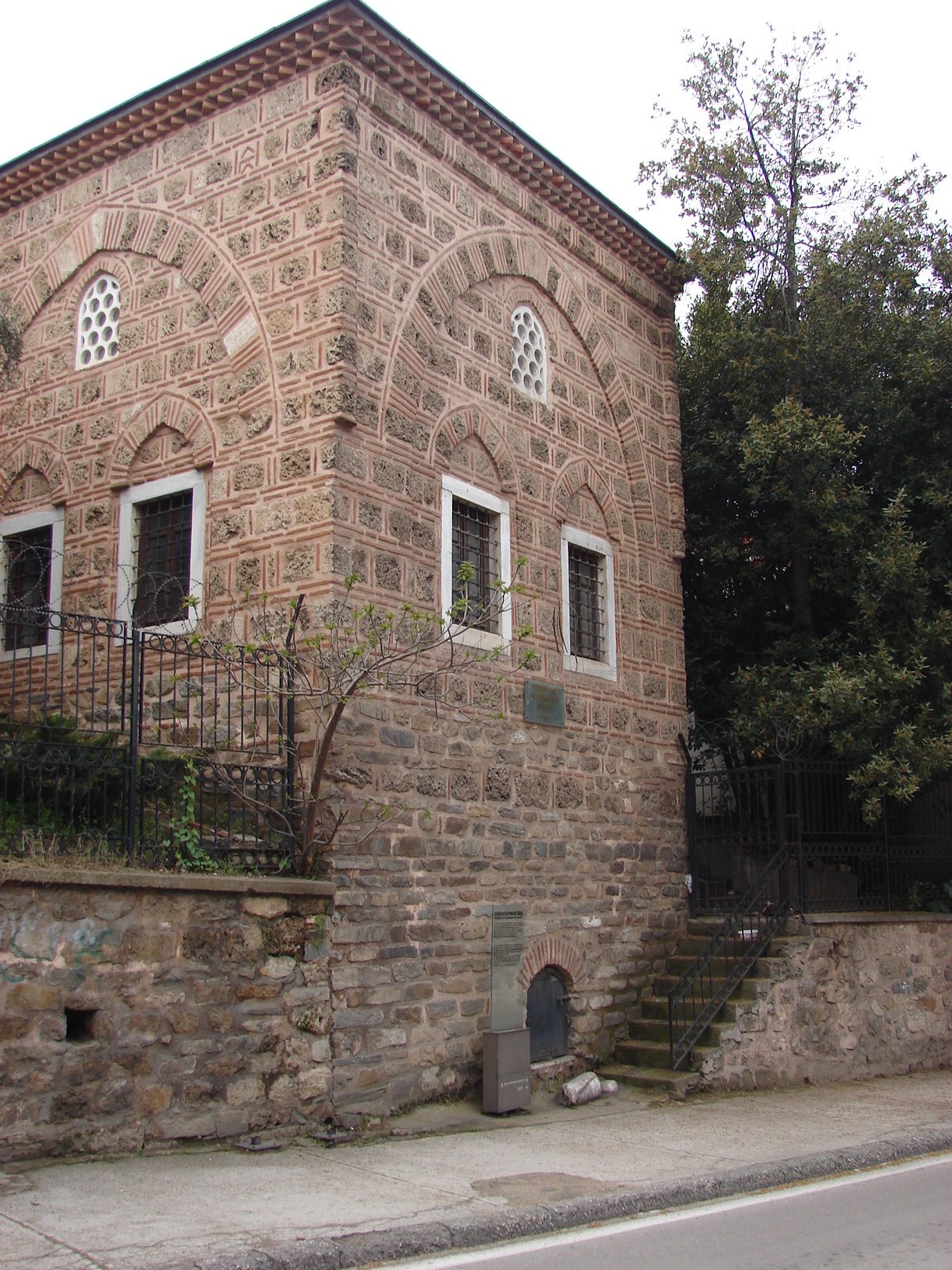 Karsı Duran Suleyman Bey Tomb (Bursa) - 2022 Alles Wat U Moet Weten ...