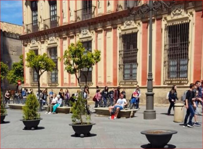 Imagen 4 de Plaza de la Virgen de los Reyes