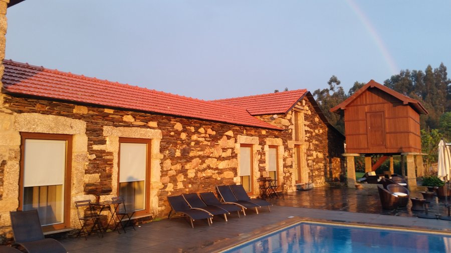 Casa Valxisto - Country House, vista edifício, área de piscina e esplanada