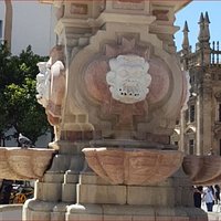 Fuente Farola - de la Plaza Virgen de los Reyes