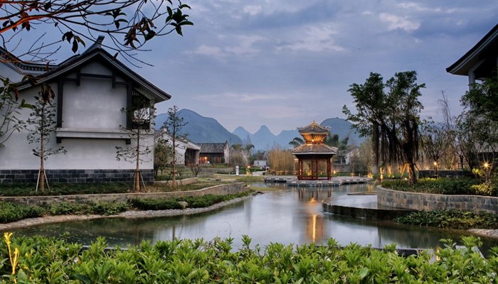 Banyan Tree Yangshuo Restaurant: Pictures & Reviews - Tripadvisor