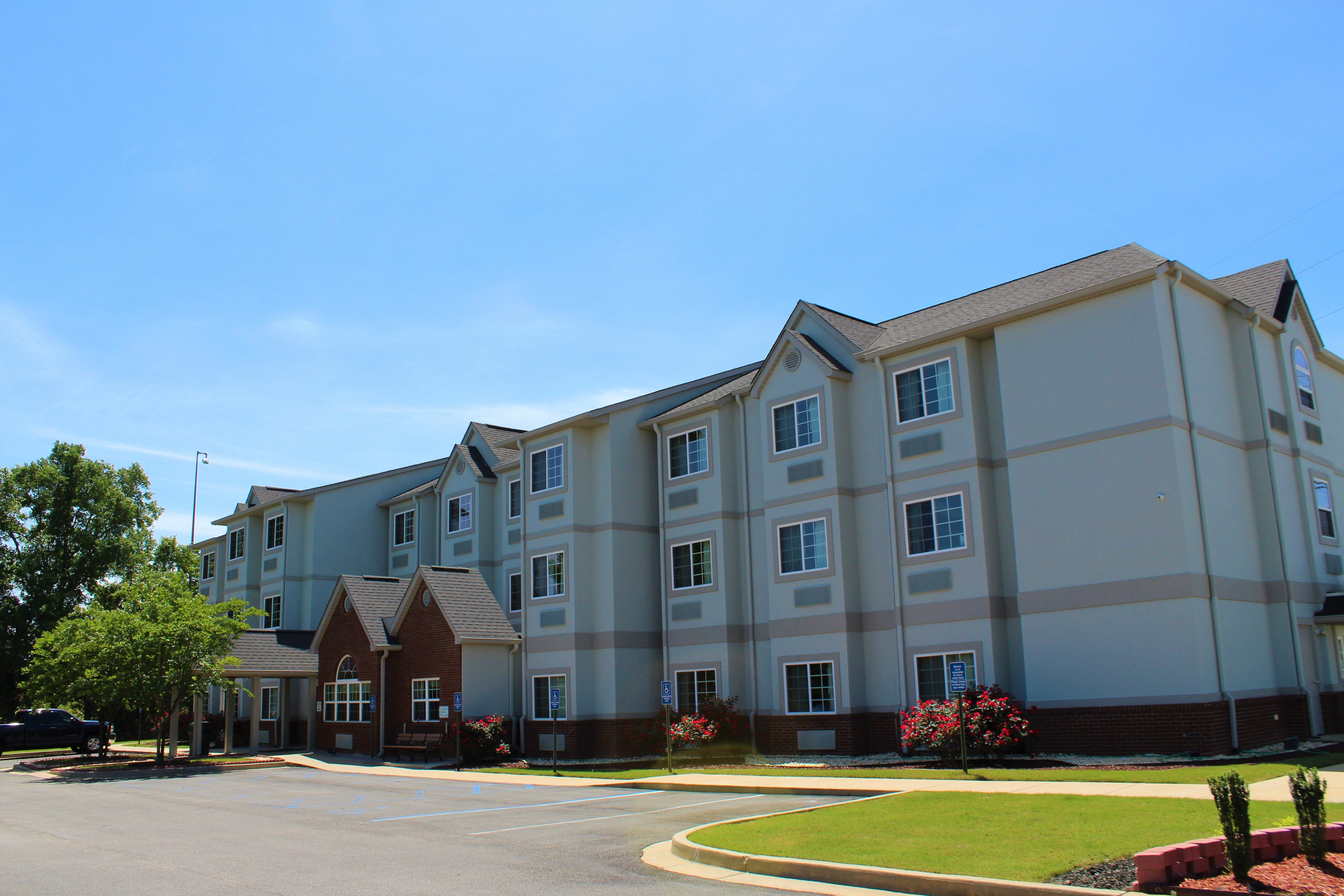 MICROTEL INN SUITES BY WYNDHAM MONTGOMERY 84 1 1 7