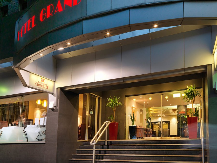 HOTEL GRAND CHANCELLOR MELBOURNE - Updated 2021 Prices & Reviews ...