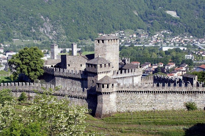 Tripadvisor | Kastelen van Bellinzona Zwitserland, privérondleiding ...