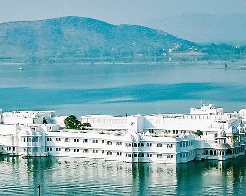 paradise tours and travels ahmedabad