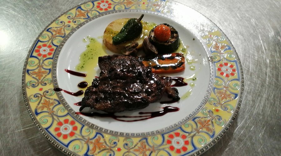 Secreto Ibérico a la brasa, una de nuestras especialidades