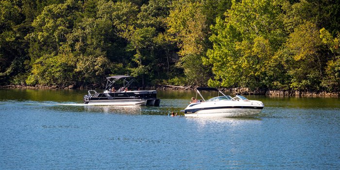 MALLARD POINT RESORT - Updated 2023 Prices (Lake Ozark, MO - Lake of ...