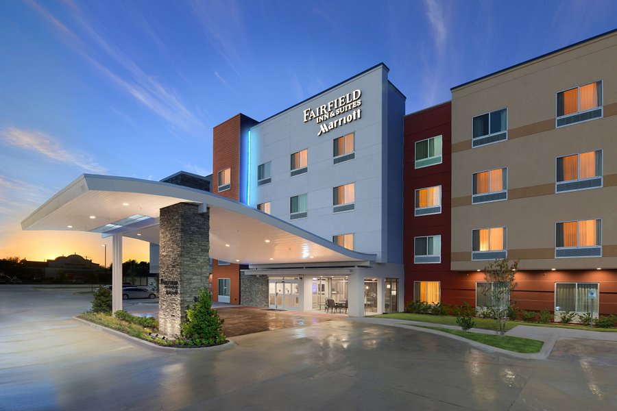 FAIRFIELD INN & SUITES BY MARRIOTT FORT WORTH SOUTH/BURLESON $63