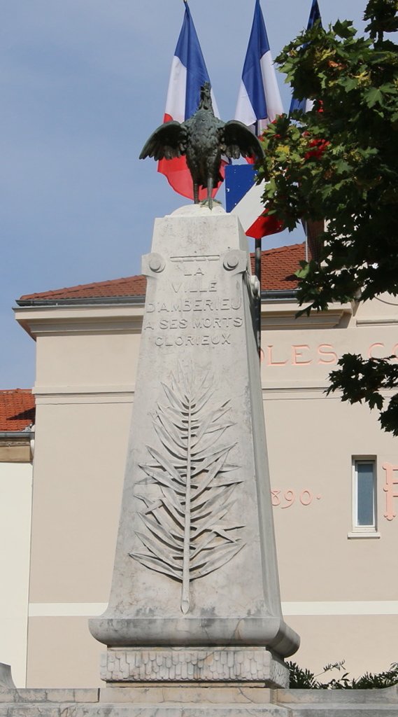 MONUMENT AUX MORTS D’AMBÉRIEU EN BUGEY (Amberieu-en-Bugey): Ce Qu'il ...